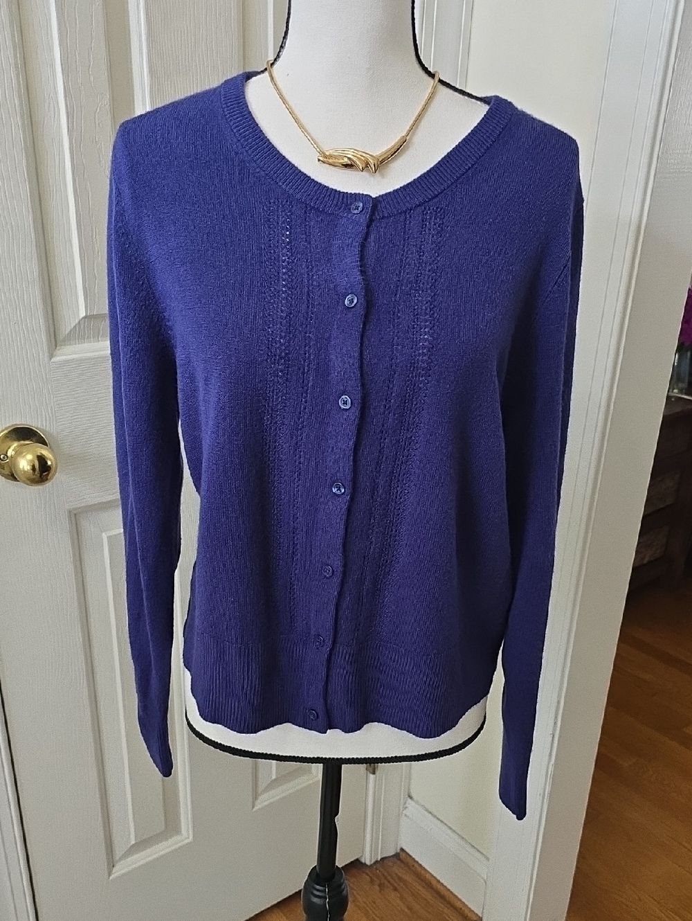 CROFT AND BARROW BRAND WOMENS PETITE NAVY BLUE FRONT BUTTON CARDIGAN SWEATER PXL